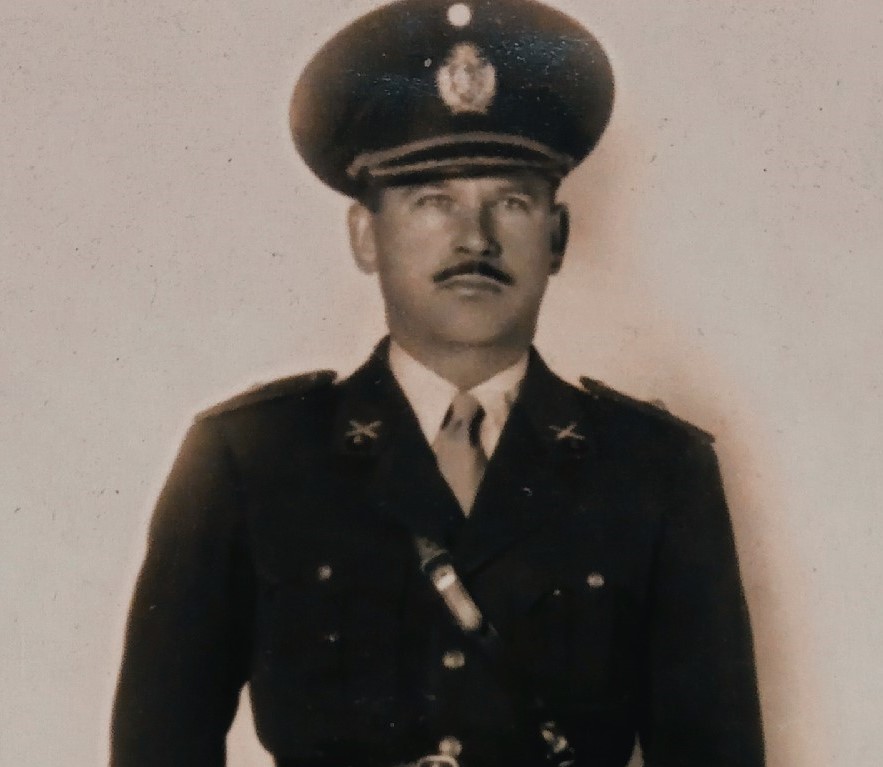 MAYOR DE ARTILLERÍA EMILIO ARIAS ZEBALLOS